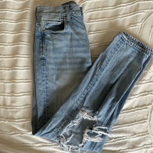 American Eagle mom jeans